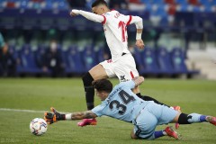 萨比策传射神勇，多特蒙德欧冠逆转晋级四强