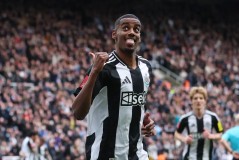 曼城福登联赛杯独挑大梁，力克哈德斯菲尔德晋级